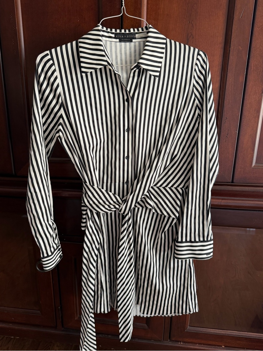 Alice + Olivia Black and White Striped Long Sleeve Shirt Dress